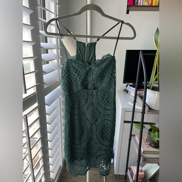 Green crochet cut out dress - Picture 1 of 9